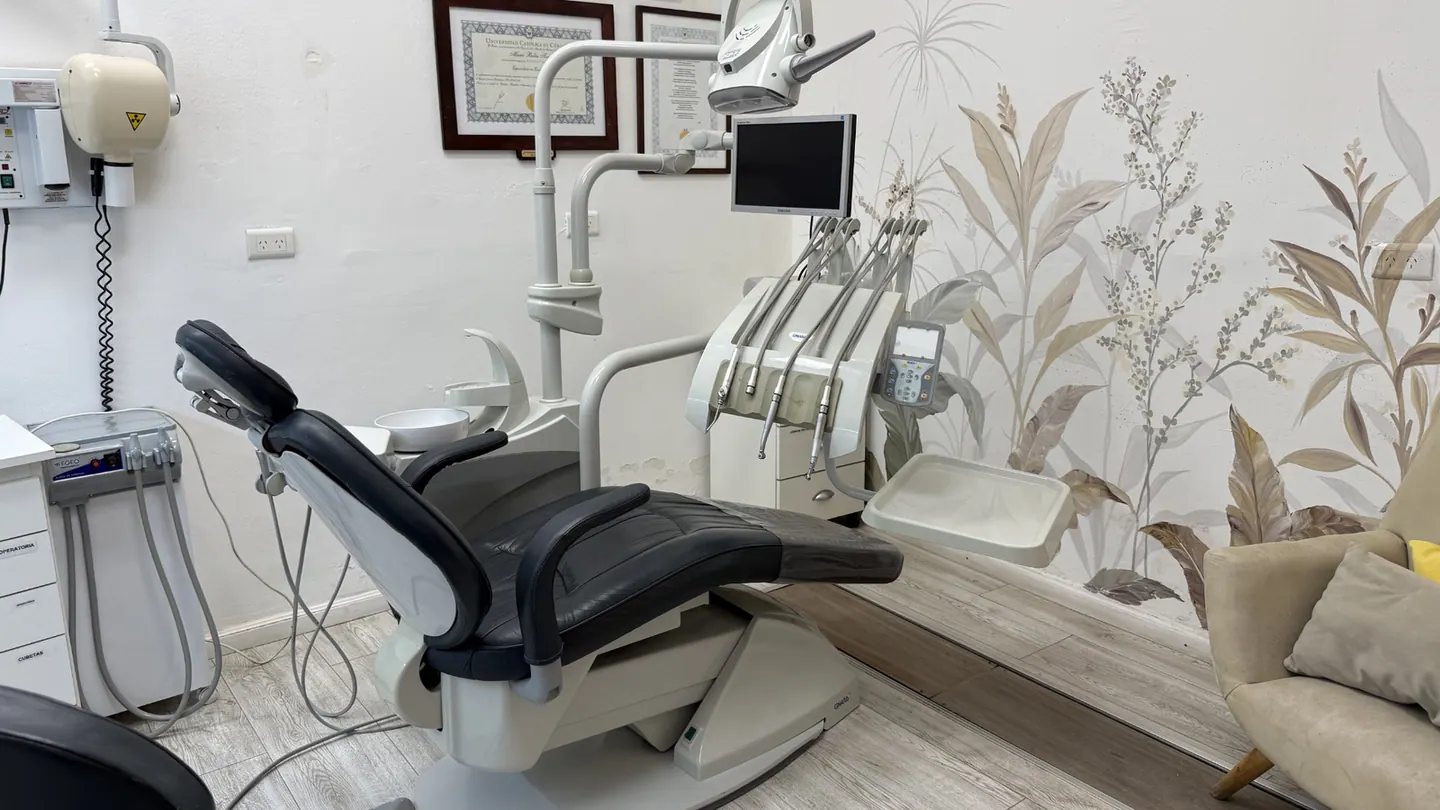 Sillón y equipamiento odontológico del Espacio 2